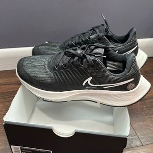 Men’s Nike Pegasus 38 Shield